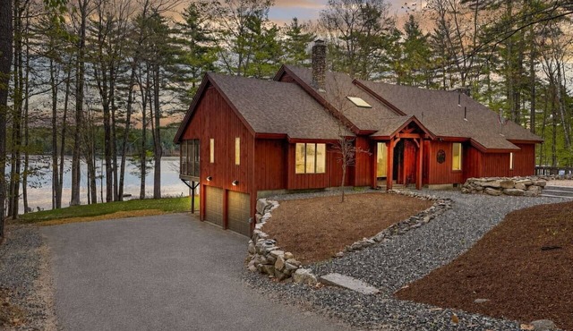 Pleasant Moose Hygge | Luxury Lakefront Retreat