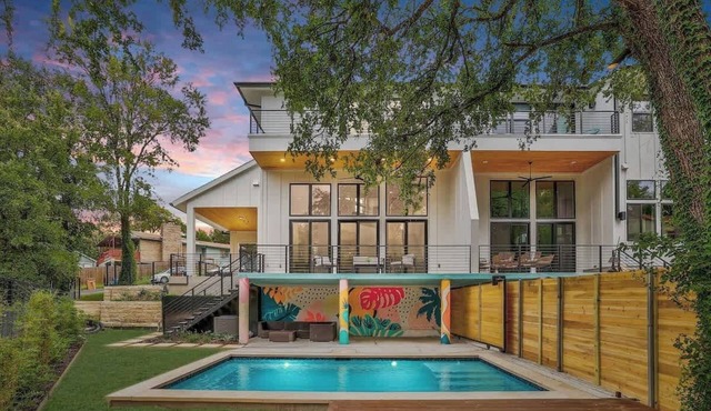 Pool, Near UT Football | South Austin Retreat