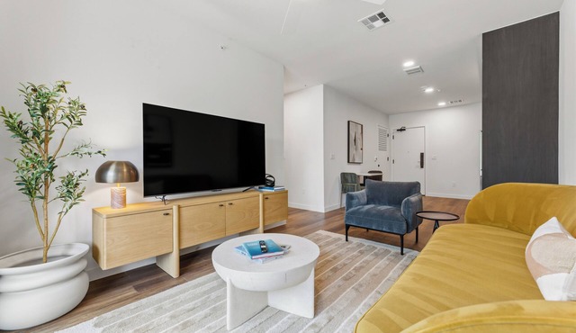 Pool + Rooftop | 1BDR Suite w/Balcony | The Code