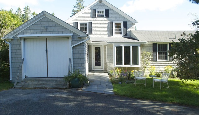 Private access to beach, ocean view and minutes from Acadia National Park