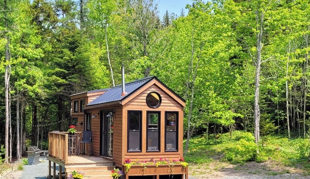 Private Brook-Side Tiny House in the Woods with Gazebo