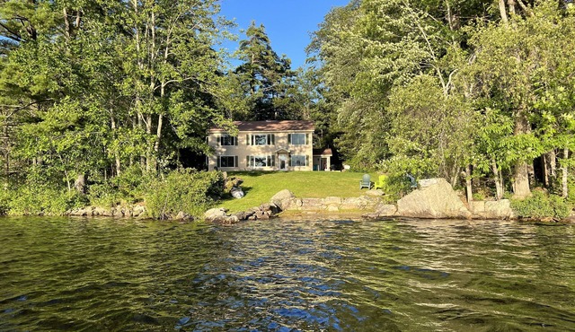 Private lakefront escape–kayak, swim, fish & ski in ME