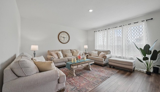 Prosper 3BR+Office - Huge Yard- sleep 8