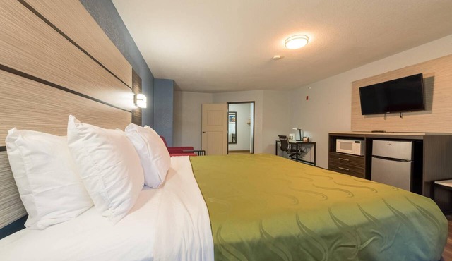 Quality Inn & Suites Manitou Springs at Pikes Peak
