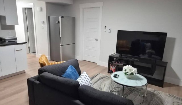 Quiet Haven - One-bedroom Suite
