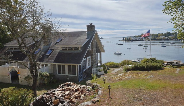 Quiet Oceanfront Cottage with Dock
