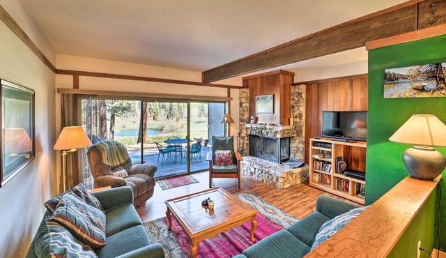 Quiet Unit w/Golf Course & Mtn Views in Graeagle! in Graeagle