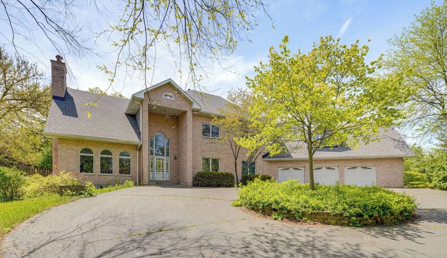 Relaxing Sauna: Hoffman Estates Villa in Elgin! in Elgin