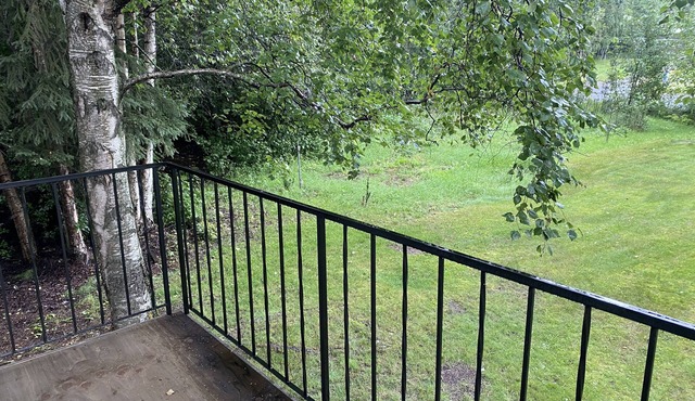 Remodeled 1 bed apt near airport in quiet neighborhood, unit 2