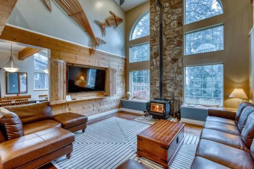 Reunion House Downstairs Hot Tub 2BR 2BA