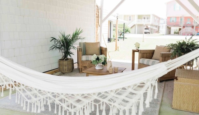 Romantic Kure Beach Bungalow - New Hot tub!