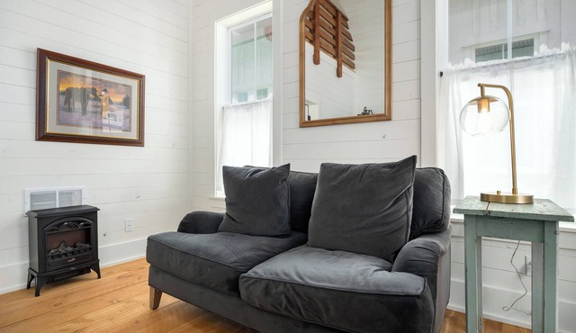 Row Home - Standard Cabin H
