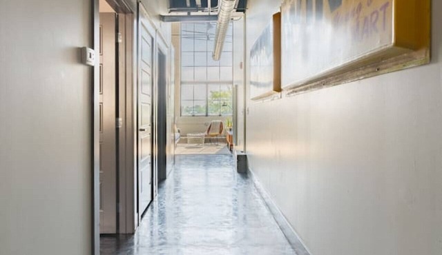 Short North Industrial Loft - Free Parking!