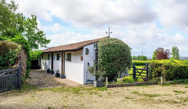 Siston Stables by STAE-Homes in Bristol