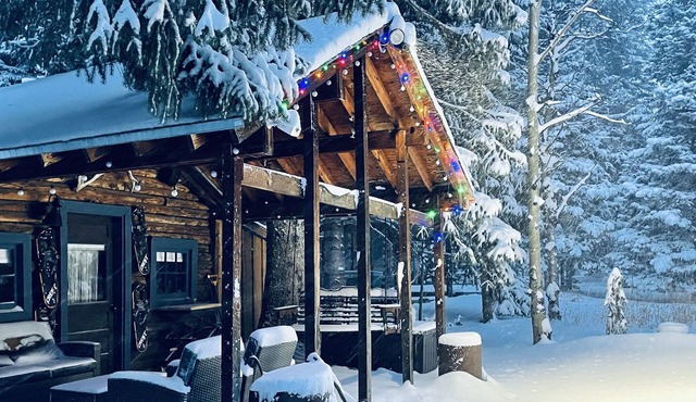 Ski Eldora! Rustic & Contemporary Caribou Creek Adventure Cabin in Nederland