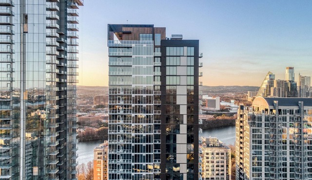 Sleeps 34! 11 Condos in New Austin High Rise w/Rooftop Pool, Gym, Yoga Studio