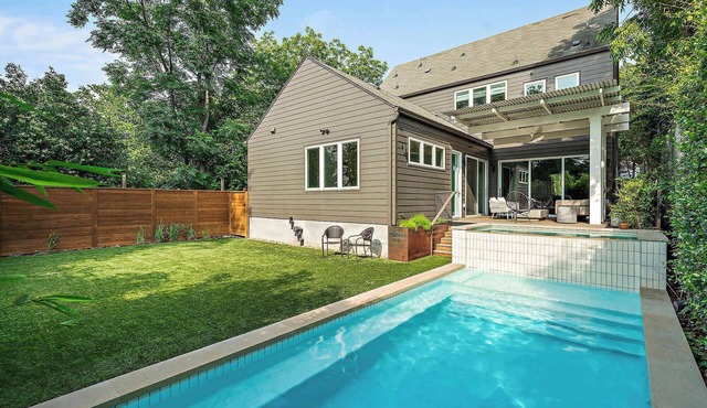 SoCo Oasis | Pool | Gym | Fire Pit | DT ATX