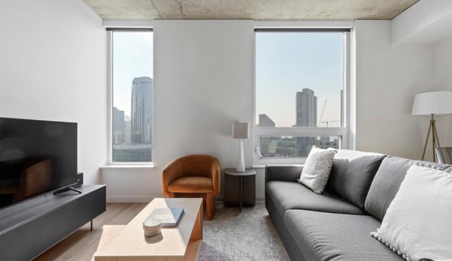 South Lake Union 1br w wd roof nr Lake Union SEA-500