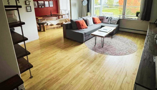 SPACIOUS & BRIGHT NORTH END CONDO - TURN KEY | PET FRIENDLY | BUSINESS READY