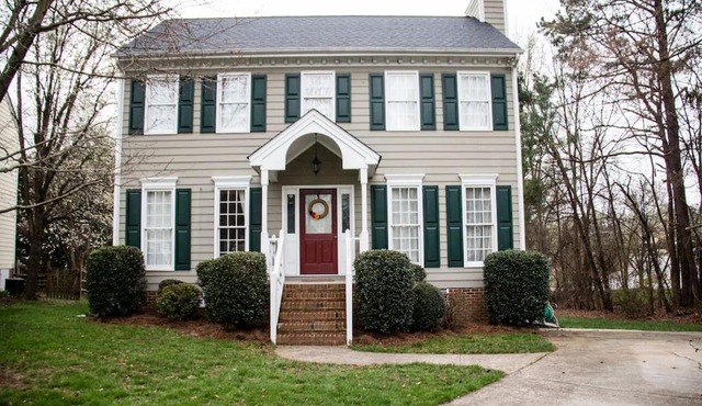 *Spacious King Suite- central to Duke/UNC/Airport