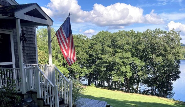 Spacious Lakefront Cottage in Beautiful Union, Maine