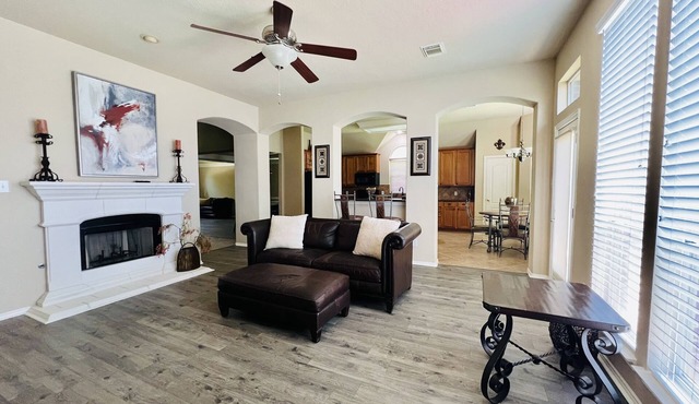 Spacious Suburban Retreat in the Woodlands Area