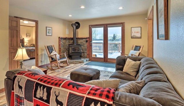 Spacious Wasilla Home - 3 Mi to Downtown!