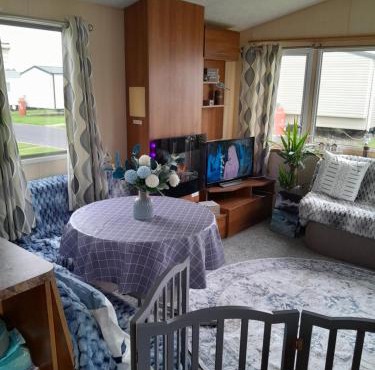 Static caravan - sleeps 8 in Great Driffield