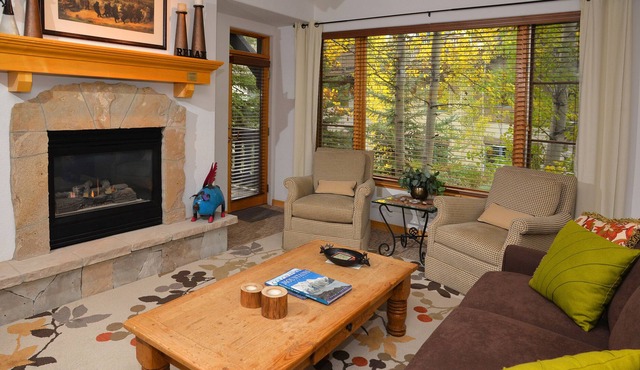Steps from the Arrowhead lift in Beaver Creek, Views, garage, Ski Locker!!