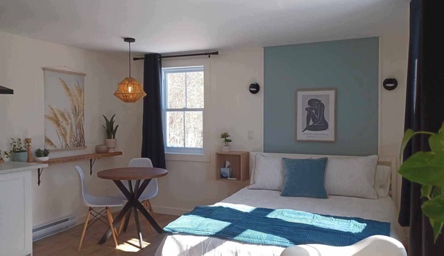 Studio 109 With kitchen and laundry in Bonaventure