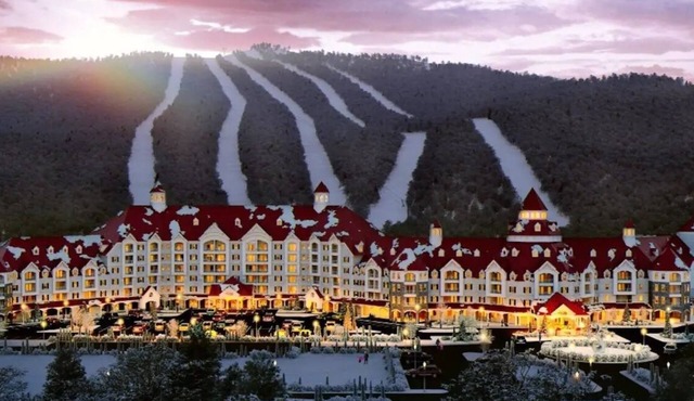 Stunning Mountain Retreat in Campton, Perfect for Skiing and Year-Round Fun by RedAwning