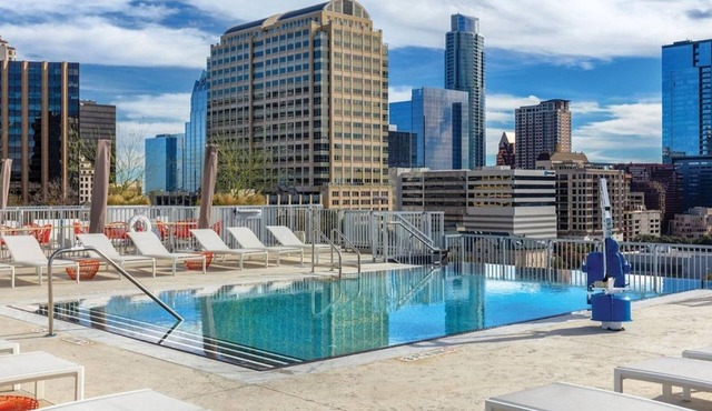 Stylish Austin Studio Near Downtown, Rainey Street & Live Music Scene