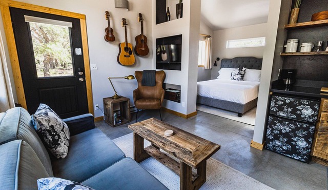 Suite w/Views: "Beautifully styled and so cozy!"
