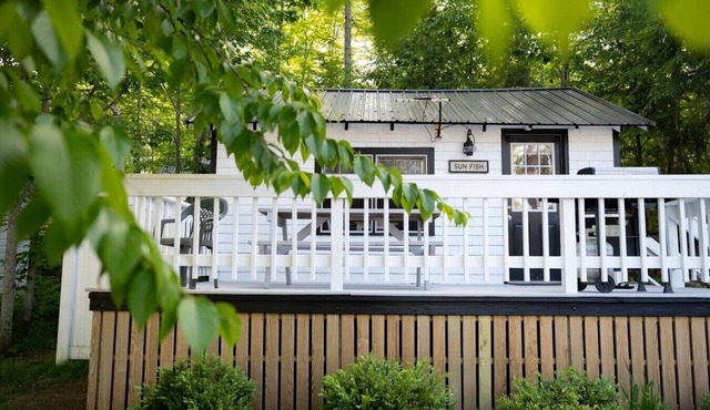 Sunfish Cottage on the Stunning West Shore of Sebago Lake