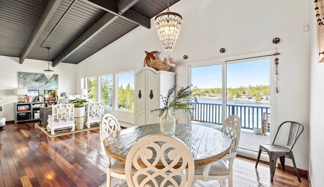 Sunny Lake House