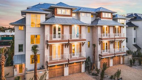 Sunset Lagoon Estate