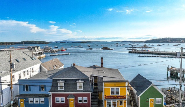 The American Eagle - Inn on the Harbor