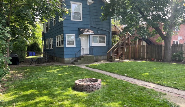 The Big Blue House—5BR w/New Kitchens & Bathrooms