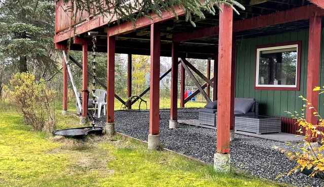The Grotto Alaska 1BR Apartment, Near Katmai!