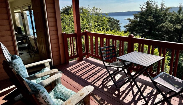 The Peregrine Private Suite - Comfort and Luxury in the Heart of Kodiak