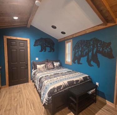 The Sol Duc Bear Inn