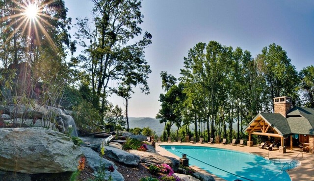 Timbers H-2- Mountain Condo, Echota Gated Resort, Indoor/Outdoor Pools and Hot Tub, Fitness Area...
