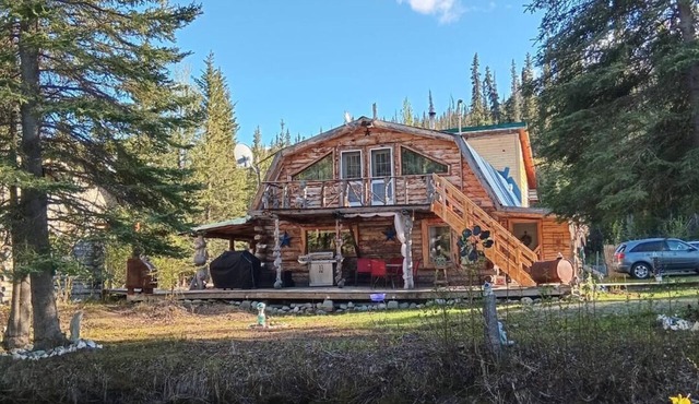 Tonsina Creek Whippers Lodge