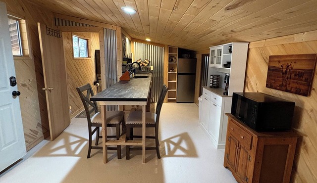 Tranquil 2-bedroom apartment with AC in adorable Mancos