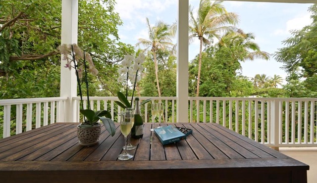 Tranquil Kehena Beach Mezzanine Tropical Retreat