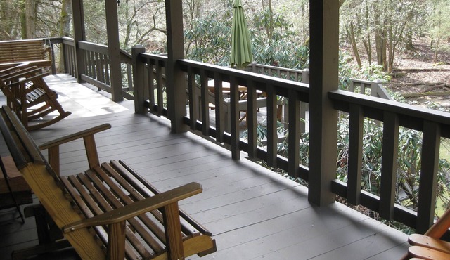 Tranquil Waterfront Cabin
