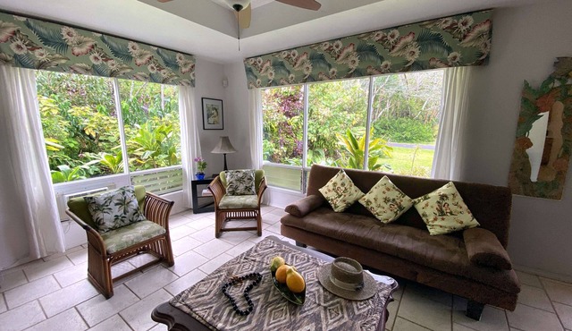 Tropical Forest Retreat Near Ocean - Ho'ohauoli
