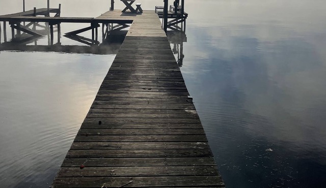 Updated lakefront 3 bedroom, 2 bathroom home on Lonestar Lake