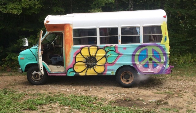 Vintage Groove Bird Bus