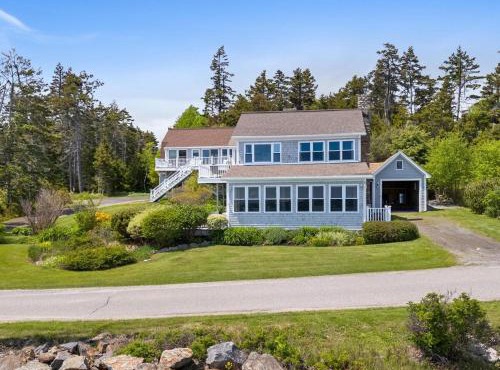 White Caps, oceanfront home in Port Clyde Maine